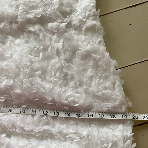 Faeriesty Plunging Neck Contrast Mermaid 3D Flower Dress - Picture 14 of 14